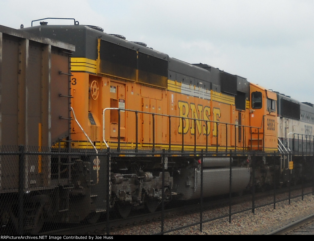 BNSF 9883